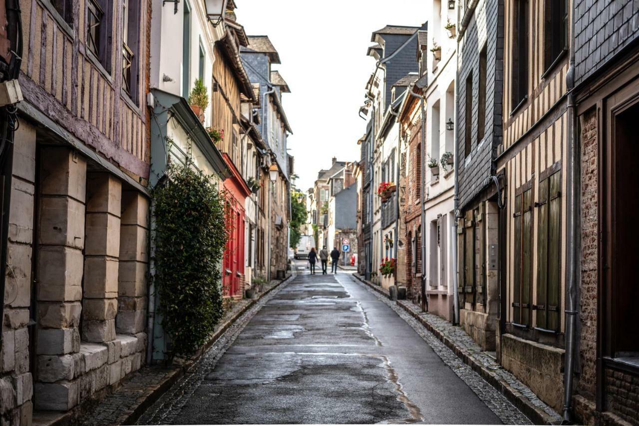 Au Coeur De La Ville Honfleur Eksteriør bilde